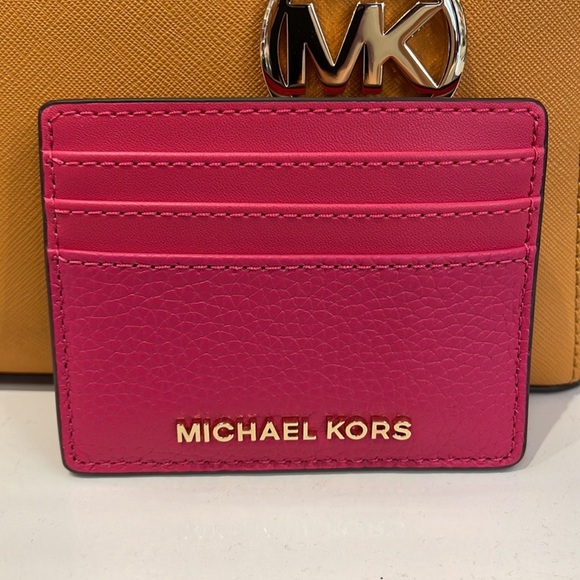 MICHAEL KORS
Large Pebbled Leather Card Holder Case
Electric Pink 
NWT - Picture 3 of 16